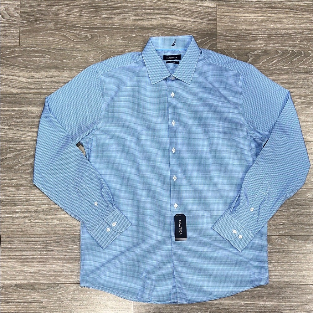 Nautica Men's Light Blue Dress Shirt